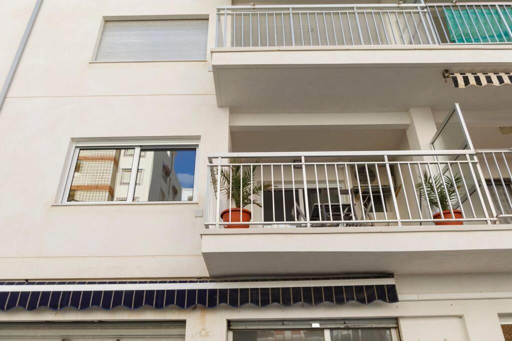 Cozy Apartment, Very Fresh At Playa De Gandia Dış mekan fotoğraf